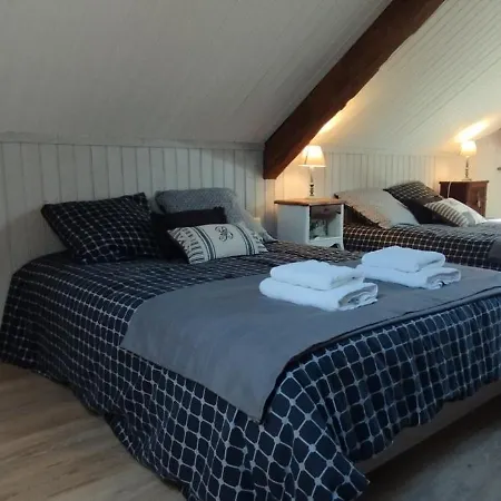 D'hotes Lamourio Bed & Breakfast