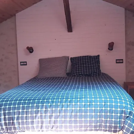 فندق مبيت وإفطار D'hotes Lamourio 3*