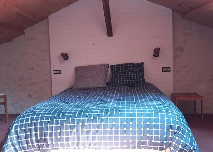 فندق مبيت وإفطار D'hotes Lamourio 3*