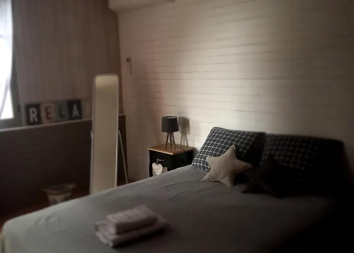 فندق مبيت وإفطار D'hotes Lamourio 3*